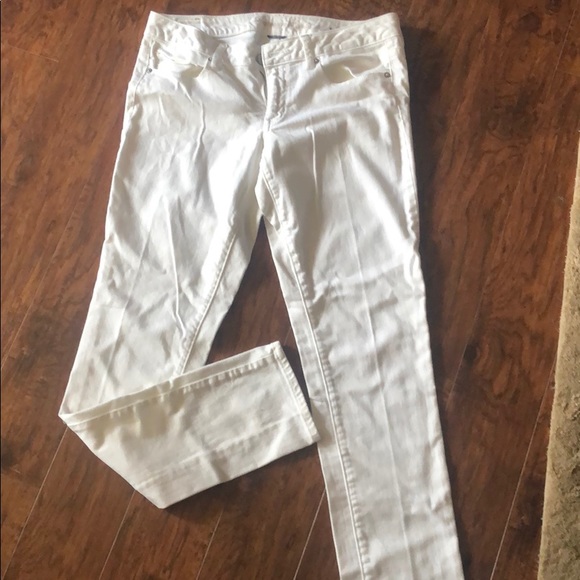 American Eagle White Jeans - Picture 1 of 4